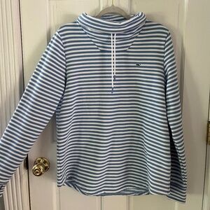 Vineyard Vines Funnel Neck Sweatshirt (excellent condition)